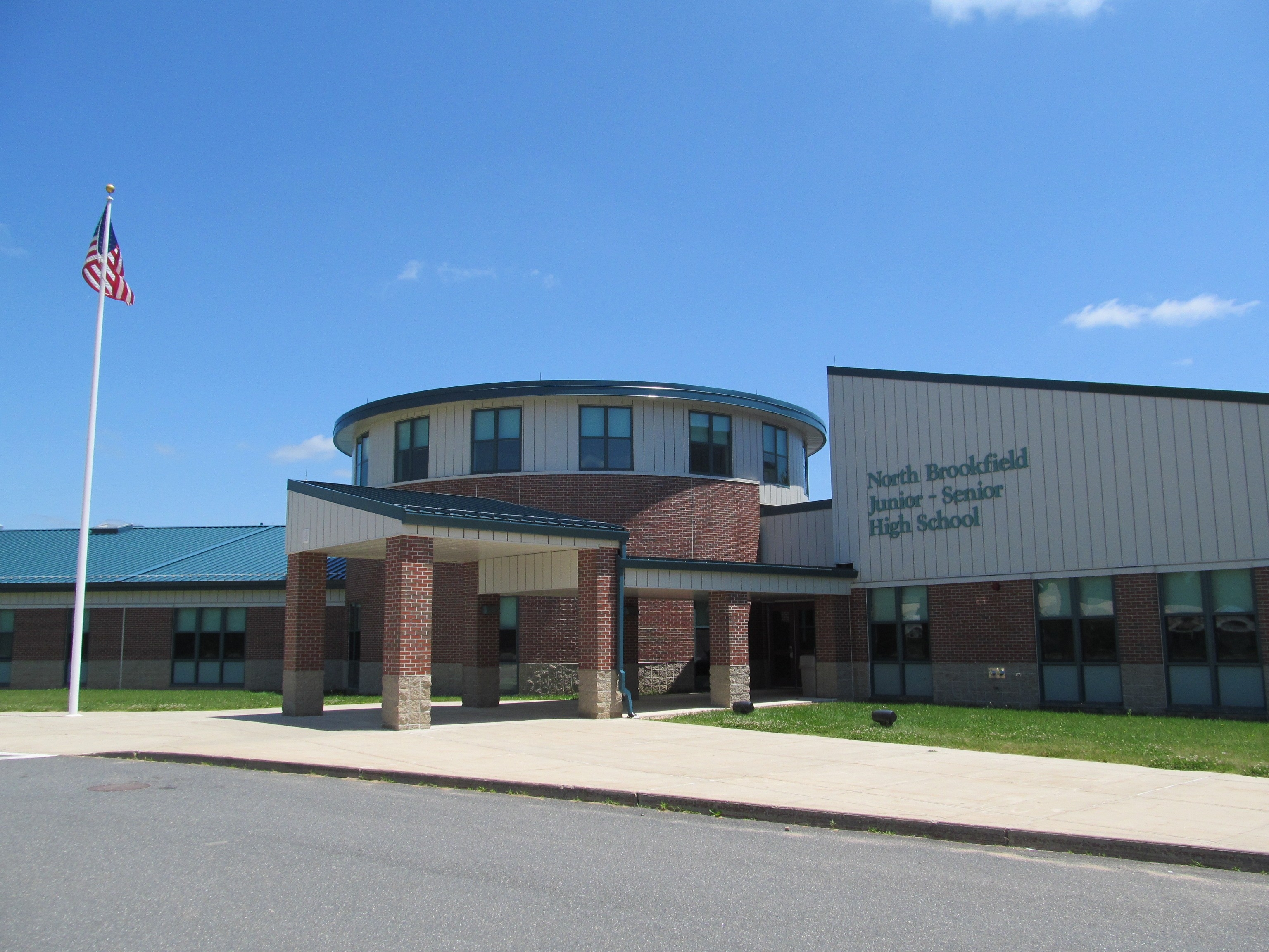 Información del colegio North Brookfield Jr/Sr High School North